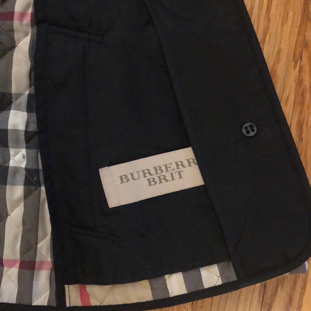 Women’s Burberry Quilted Jacket XS - Picture 5 of 7
